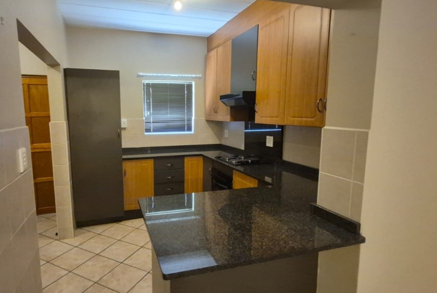 To Let 3 Bedroom Property for Rent in Safari Gardens North West